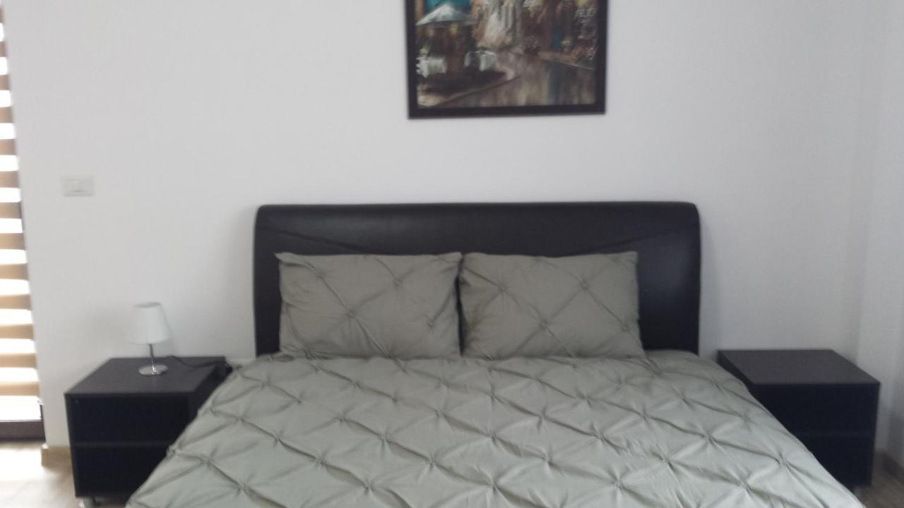 Appartement Apartament Mario à Rădăuţi Extérieur photo